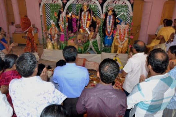 State sponsors Tripura's Durga Puja, thanks to ex-royals State sponsors Tripura's Durga Puja, thanks to ex-royals
